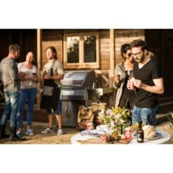 Napoleon Holzkohlegrill PRO605CSS -Deutschland BBQ Meister Verkaufs-Shop Napoleon Holzkohlegrill PRO605CSS@@9ggffn00 9